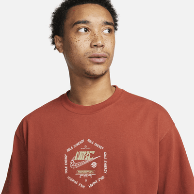 Nike Sportswear Men's Max90 T-Shirt.