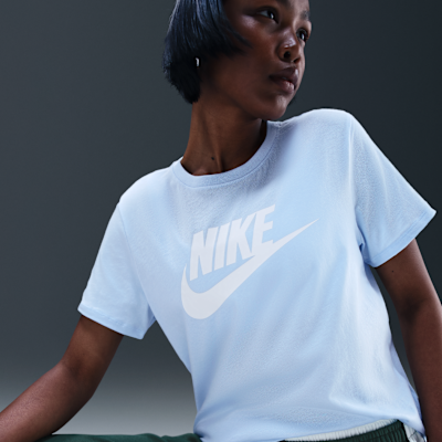 Playera con logotipo para mujer Nike Sportswear Essentials