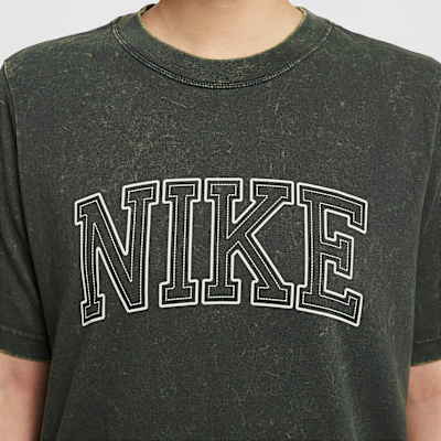 Nike Sportswear Classics Women's Loose T-Shirt