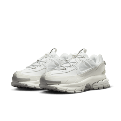 Nike Zoom Vomero Roam Women's Winterized Shoes