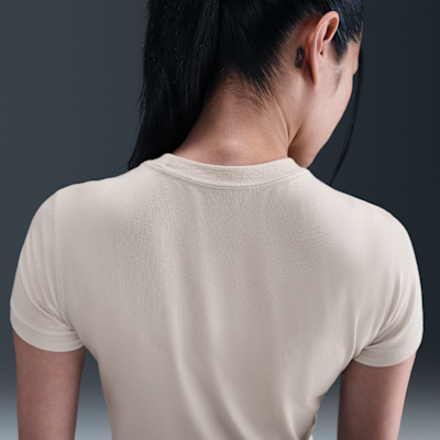 Nike Sportswear Chill Knit Women's Cropped T-Shirt
