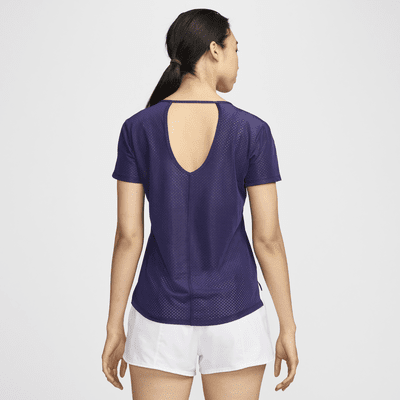 Nike Dri-FIT One Breathe 女款短袖上衣