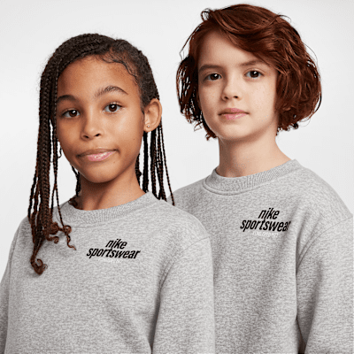 Nike Sportswear Club Older Kids' French Terry Sweatshirt