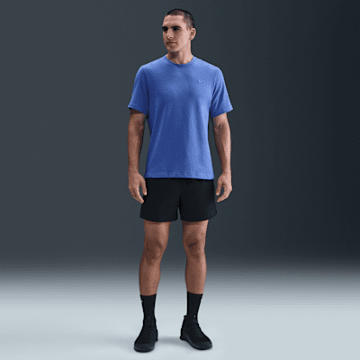 Nike Primary Men's Dri-FIT Short-Sleeve Versatile Top