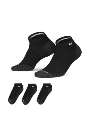 Laboratorio Subdividir calor Nike Everyday Max Cushioned Training No-Show Socks (3 Pairs). Nike.com