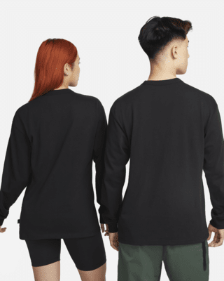 Nike Sportswear Premium Essentials