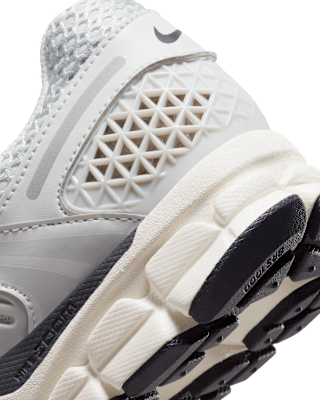 Nike Zoom Vomero 5