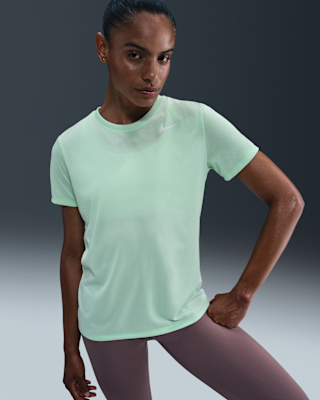 Женская футболка Nike Dri-FIT