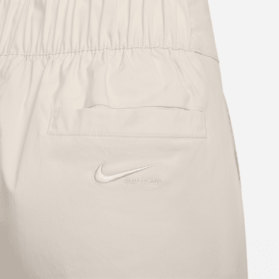 Nike Sportswear Collection Women's Woven Trousers. Nike NO