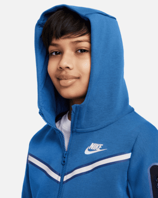 nike sweatshirt with windbreaker sleeves