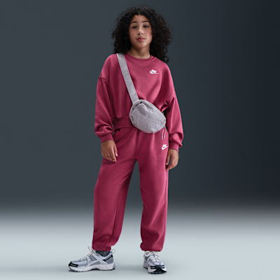 Nike Sportswear Club Fleece Older Kids' Boxy Sweatshirt