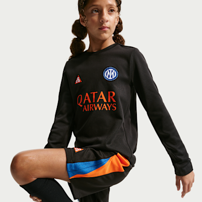 Inter Milan Academy Pro SE Older Kids' Nike ACG Dri-FIT Football Long-Sleeve Pre-Match Top