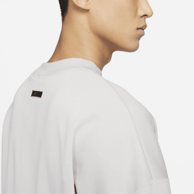 เสื้อแขนสั้นผู้ชายขนาดโอเวอร์ไซส์ Nike Sportswear Tech Fleece Reimagined