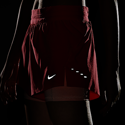 나이키 스위프트 여성 드라이 핏 미드라이즈 투인원 러닝 쇼츠