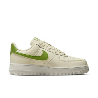 Nike Air Force 1 '07 SE Suede Damenschuh