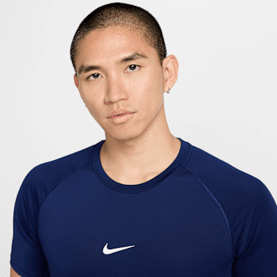 เสื้อฟิตเนสแขนสั้นทรงรัดรูปผู้ชาย Dri-FIT Nike Pro