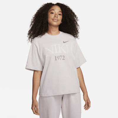 nike classic tee