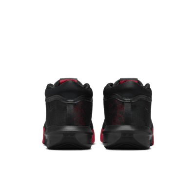 LeBron Witness 8 EP Basketball Shoes