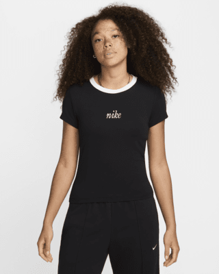 Женские  Nike Sportswear Chill Knit Slim Cropped Tee