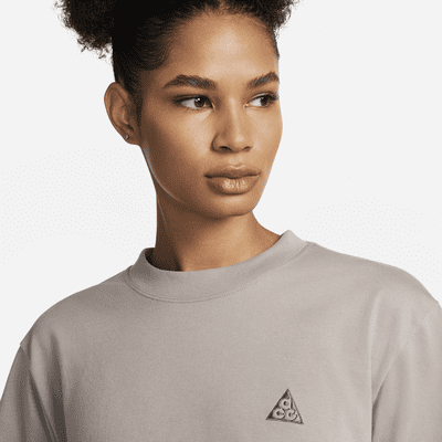 Nike ACG Women's Short-Sleeve T-Shirt. Nike.com