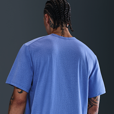 Haut à manches courtes anti-UV Dri-FIT Nike Hyverse pour homme