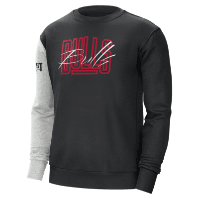 Nike Women's 2022-23 City Edition Chicago Bulls Red Courtside Long Sleeve T- Shirt