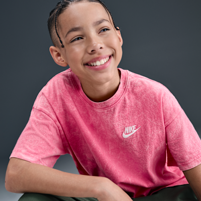 Nike Sportswear Club Big Kids' T-Shirt