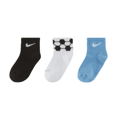 Calcetines hasta el tobillo con agarre para niños preescolar Nike (3  pares). Nike.com