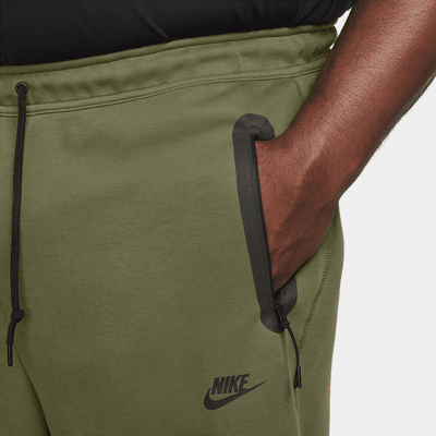 Pants de entrenamiento con dobladillo abierto para hombre Nike Sportswear Tech Fleece