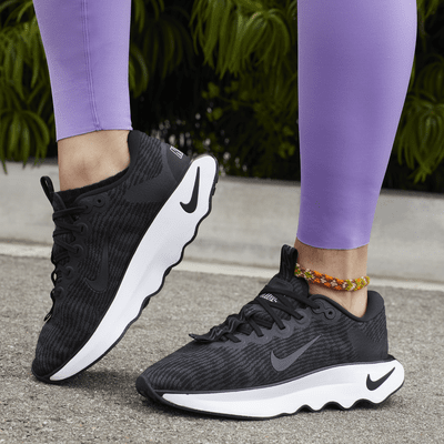Tenis de caminata para mujer Nike Motiva