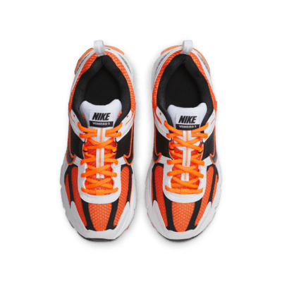 Tenis para niños grandes Nike Vomero 5