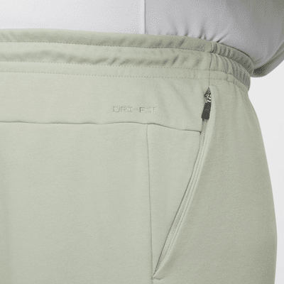 Pants Dri-FIT entallados versátiles con protección UV para hombre Nike Primary