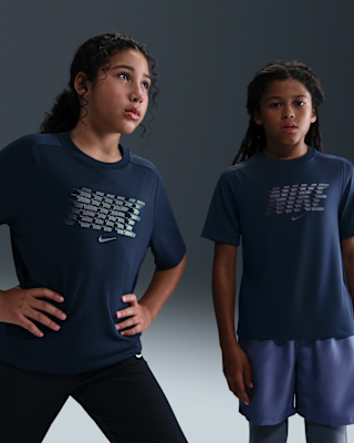 Детские шорты Nike Multi Big Kids' Dri-FIT Short-Sleeve Top