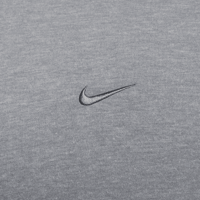 Sudadera de cuello redondo Dri-FIT UV versátil para hombre Nike Primary