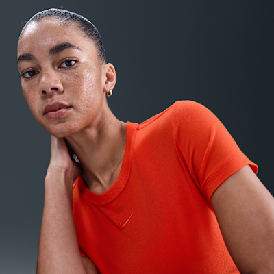 Nike Sportswear Chill Knit Women's Cropped T-Shirt