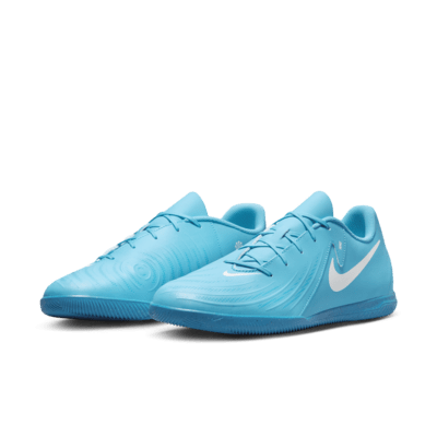 Nike Phantom GX 2 Club IC Low-Top Football Shoes