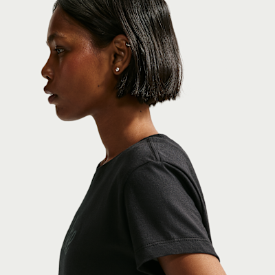 Nike Sportswear Club Women's Short-Sleeve T-Shirt