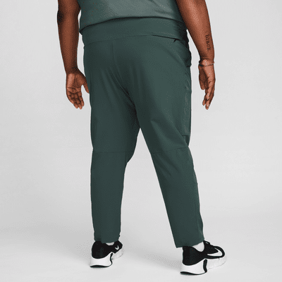 Pants versátiles Dri-FIT de pierna entallada para hombre Nike Unlimited