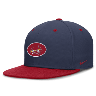 Gorra ajustada Nike Dri-FIT de la MLB para hombre St. Louis Cardinals City Connect True