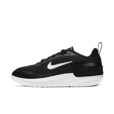 nike womens black and white shoes