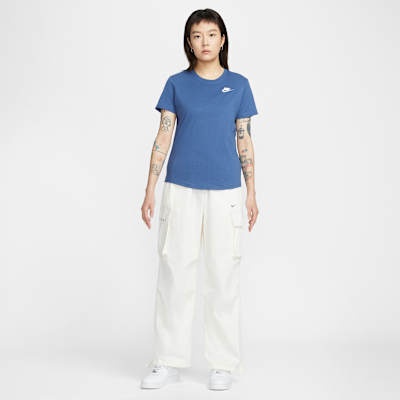 Nike Sportswear Club Essentials Women's T-Shirt