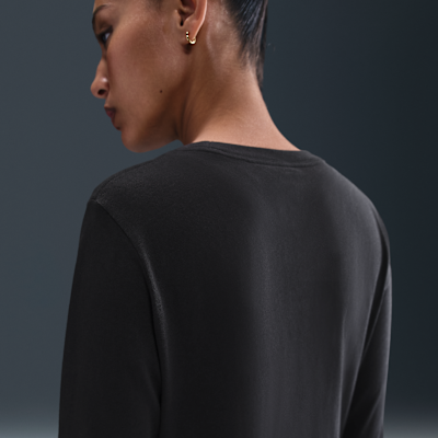 Nike Sportswear Club Essentials Women's Long-Sleeve Logo T-Shirt