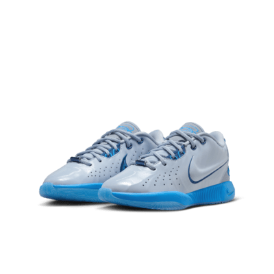 Tenis de básquetbol para niños grandes LeBron XXI