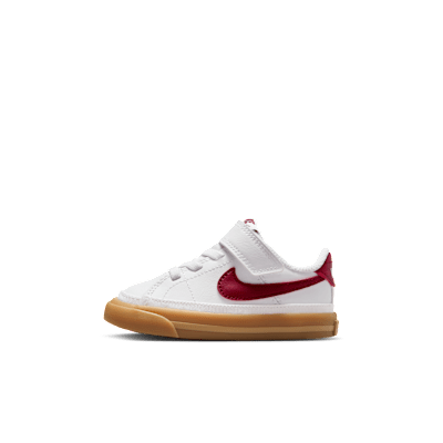 NikeCourt Legacy