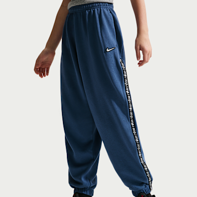 Nike Sportswear Older Kids' (Girls') Fleece Trousers