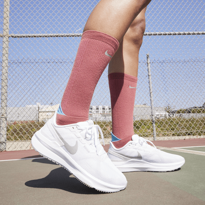 Tenis de correr en pavimento para mujer Nike Structure 25