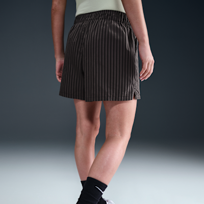 Nike Sportswear Chill Poplin ruimvallende gestreepte damesshorts met halfhoge taille