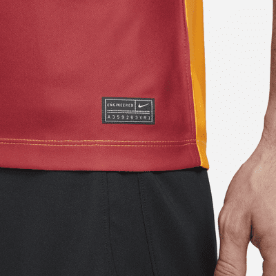 Galatasaray 2022/23 Home Men's Nike Dri-FIT Short-Sleeve Football Top