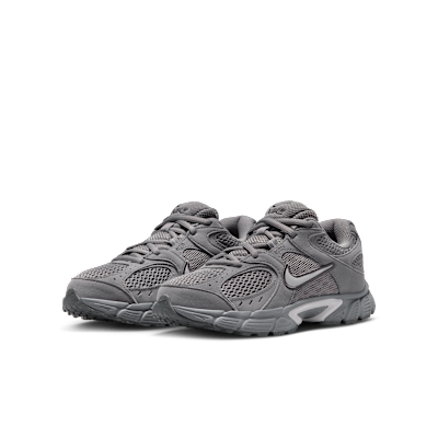 Nike V5 Runner Suede Older Kids' Shoes