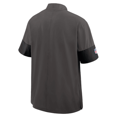 Tampa Bay Buccaneers Sideline Coach Men's Nike NFL 1/2-Zip Short-Sleeve Hooded Jacket